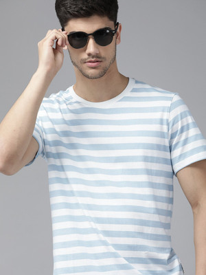 Roadster Striped Men Round Neck Blue T-Shirt