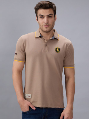 GIORDANO Solid Men Polo Neck Brown T-Shirt