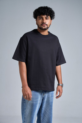 VEYRE Printed Men Round Neck Black T-Shirt