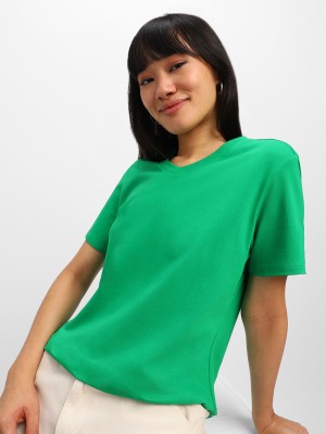 JUNEBERRY Solid Women V Neck Green T-Shirt