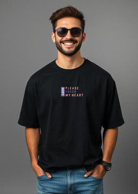 UrGear Printed Men Round Neck Black T-Shirt