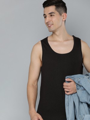 HERE&NOW Solid Men Round Neck Black T-Shirt