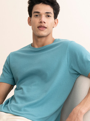Damensch Solid Men Round Neck Blue T-Shirt