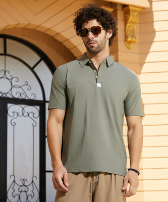 CAMPUS SUTRA Solid Men Polo Neck Green T-Shirt