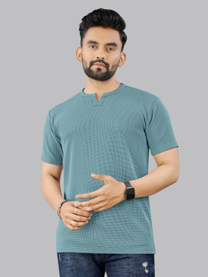 METRONAUT Solid Men V Neck Blue T-Shirt