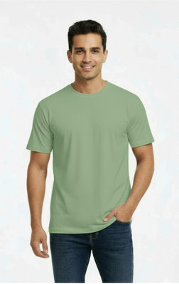 Estixx Solid Men Round Neck Green T-Shirt