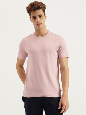 United Colors of Benetton Solid Men Round Neck Pink T-Shirt