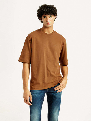 LEVI'S Solid Men Crew Neck Brown T-Shirt