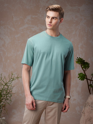 BEWAKOOF Solid Men Round Neck Green T-Shirt