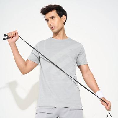 Ajile By Pantaloons Solid Men Round Neck Grey T-Shirt
