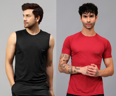 UDI n ADI Self Design Men Round Neck Black, Maroon T-Shirt