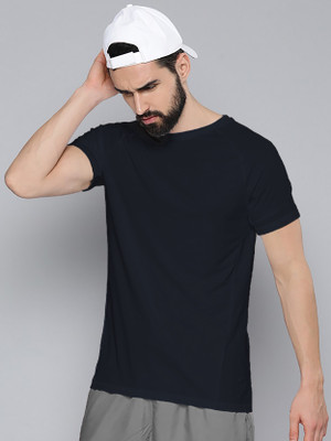 BEING WANTED Solid Men Round Neck Black T-Shirt