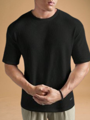 stylesmyth Self Design Men Round Neck Black T-Shirt