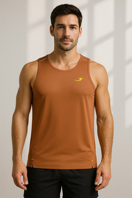 Sportz Fit Solid Men Round Neck Brown T-Shirt