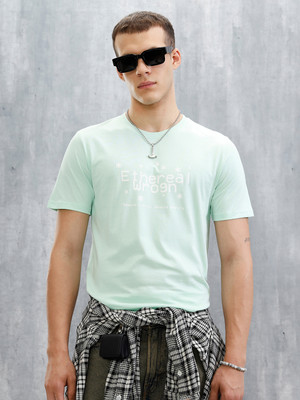 WROGN Solid Men Crew Neck Light Green T-Shirt