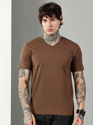 Own The Look Solid Men V Neck Brown T-Shirt
