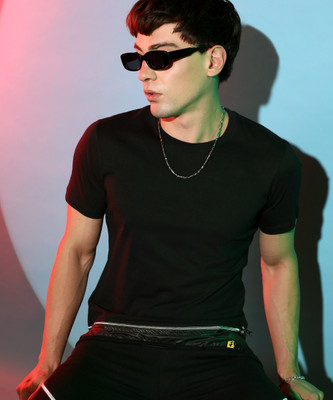 CAMPUS SUTRA Solid Men Polo Neck Black T-Shirt