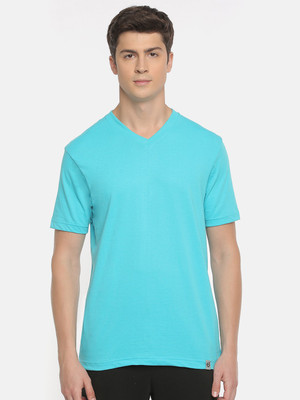 Macroman M-Series Solid Men V Neck Blue T-Shirt