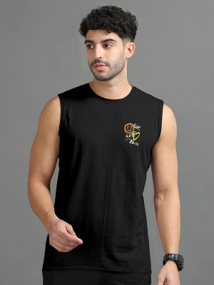 Triptee Printed Men Round Neck Black T-Shirt