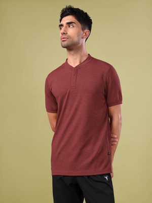 TECHNOSPORT Solid Men Crew Neck Maroon T-Shirt