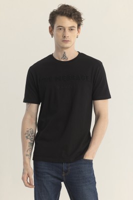 Snitch Typography Men Round Neck Black T-Shirt