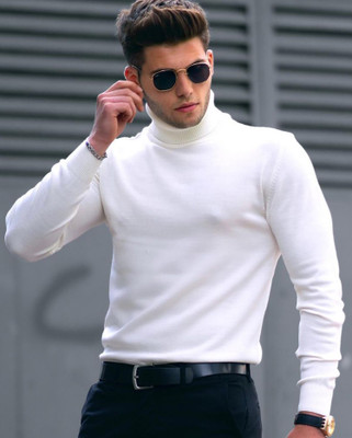 Oosh Solid Men Round Neck White T-Shirt