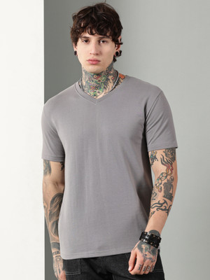 Own The Look Solid Men V Neck Grey T-Shirt