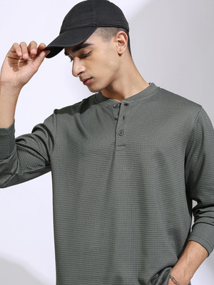 HIGHLANDER Self Design Men Henley Neck Grey T-Shirt