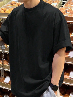 FURRR Solid Men Round Neck Black T-Shirt