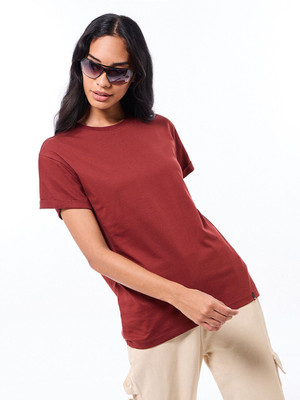 BEWAKOOF Solid Women Round Neck Red T-Shirt