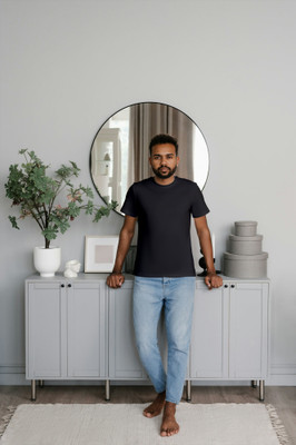 FALCONTHREADS Printed Men Round Neck Black T-Shirt