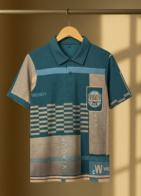 GEEZY Self Design Men Zip Neck Dark Green T-Shirt