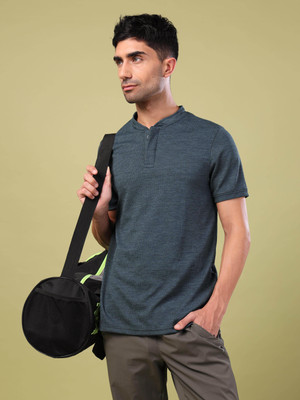 TECHNOSPORT Solid Men Crew Neck Grey T-Shirt