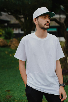 STR Solid Men Round Neck White T-Shirt
