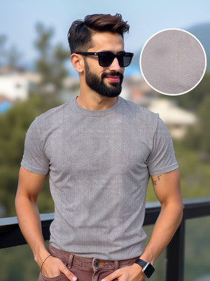Jump Cuts Solid Men Round Neck Grey T-Shirt