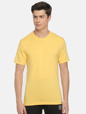 Macroman M-Series Solid Men Round Neck Yellow T-Shirt