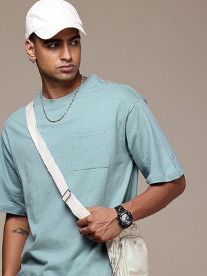 Roadster Solid Men Round Neck Blue T-Shirt