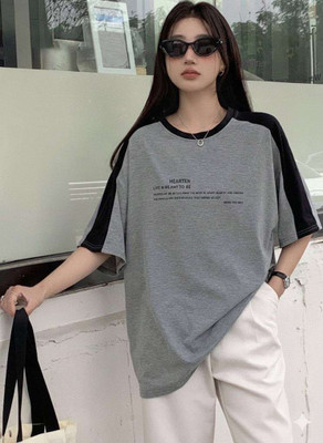SIXTEENLINES Printed Women Round Neck Grey T-Shirt