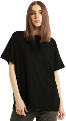 prageet Solid Women Round Neck Black T-Shirt