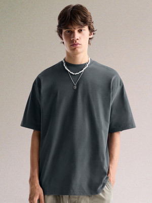 Pronk Solid Men Round Neck Grey T-Shirt