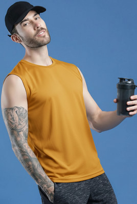 Jangoboy Solid Men Round Neck Yellow T-Shirt