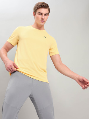 TECHNOSPORT Solid Men Round Neck Yellow T-Shirt