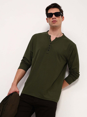 SHOWOFFFF Solid Men Henley Neck Green T-Shirt