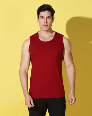 WOOSTRO Solid Men Scoop Neck Maroon T-Shirt