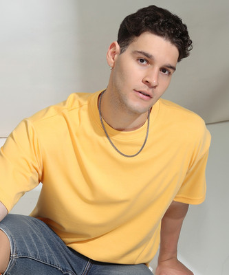 HIGHLANDER Solid Men Round Neck Yellow T-Shirt
