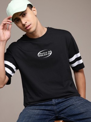 Roadster Striped Men Round Neck Black T-Shirt