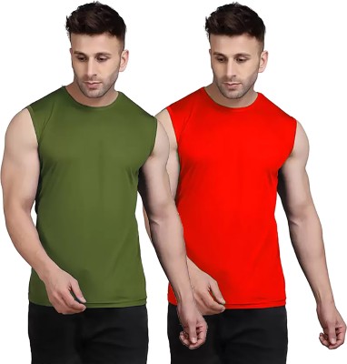 Renowned Solid Men Round Neck Dark Green, Red T-Shirt