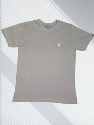 FIRESPLASH Solid Men Round Neck Black T-Shirt