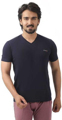dloak Solid Men Stylised Neck Grey T-Shirt