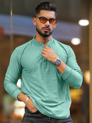 MANIAC Solid Men Henley Neck Green T-Shirt